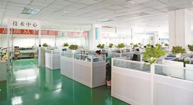 I am doing well in Xixiang丨Lv Xiaoping: Rooted in Xixiang for 14 years, I have grown into a little giant on this hot land