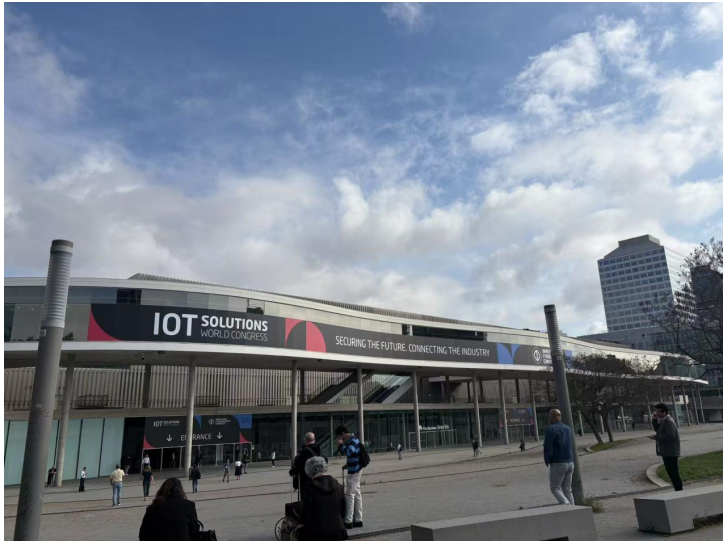 VLG Shines at IOTSWC 2025- Revolutionary Storm of Antenna Technology Hits Barcelona